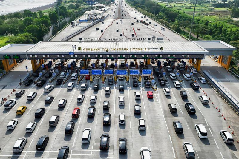 Ada One Way dari Tol Kalikangkung, Kendaraan OTW Cirebon Dialihkan ke Pantura