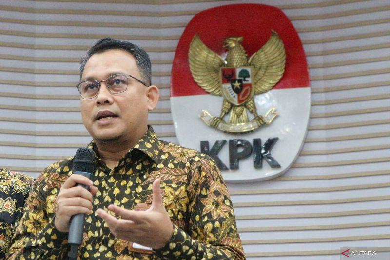KPK Setor Uang Pengganti dan Denda Korupsi Wali Kota Ambon Senilai Rp8,2 Miliar ke Kas Negara