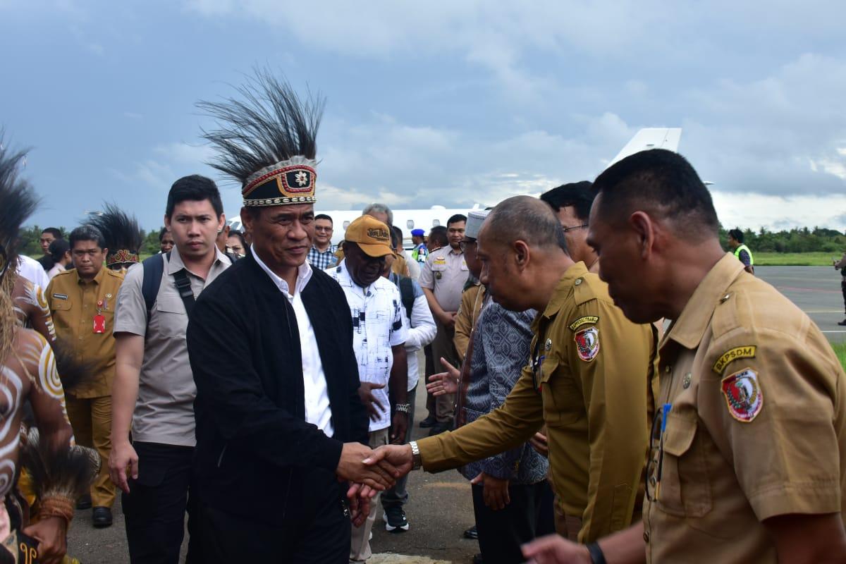 Hari Pertama Kerja, Mentan Tancap Gas Cetak Sawah 500.000 Ha di Merauke