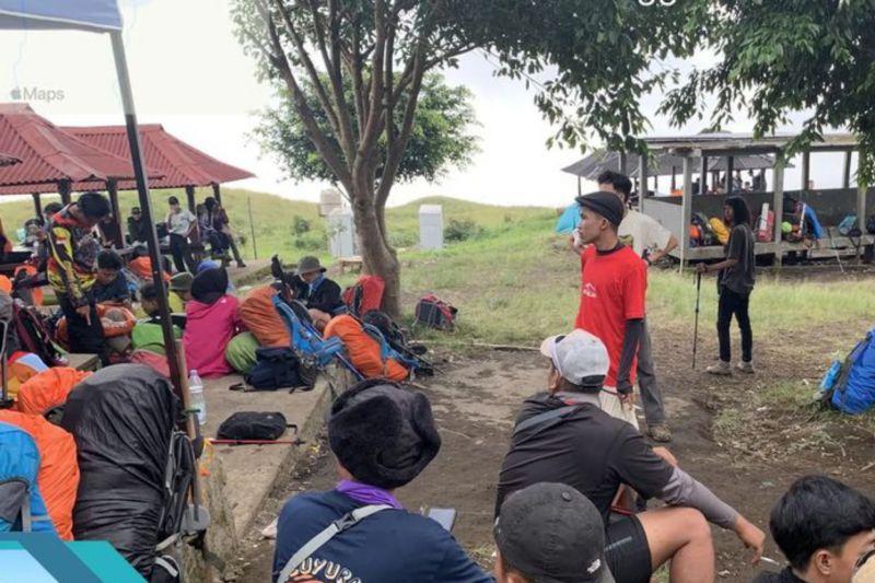 135 Orang Diminta Turun dari Gunung Rinjani, Ini Penyebabnya