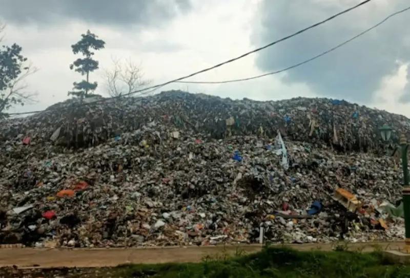 Waduh! Sampah di Lombok Naik 10 Ton per Hari Pasca Lebaran Idul Fitri