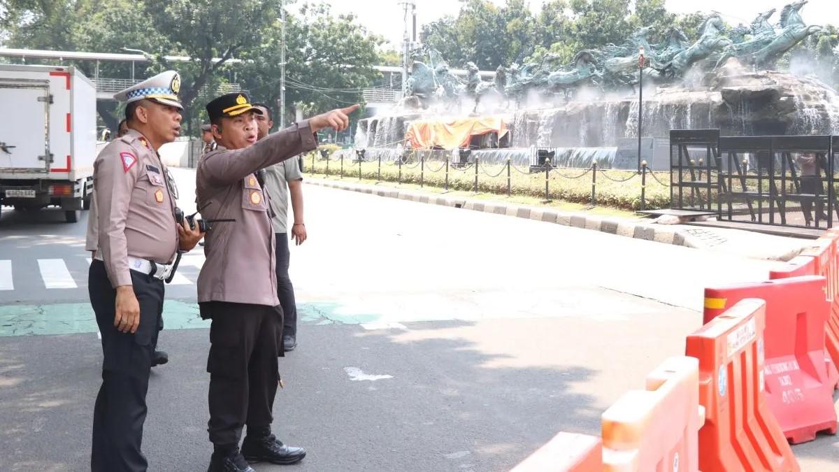 Ada Demo di Monas, Lalu Lintas Harmoni Arah Merdeka Barat Ditutup