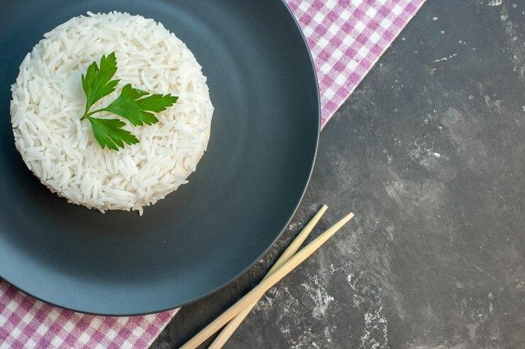 Benarkah Nasi Putih Menyebabkan Kenaikan Berat Badan? Begini Penjelasannya!