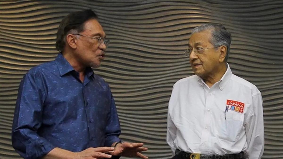 KPK Malaysia Periksa Mahathir Mohamad Buntut Dugaan Korupsi 2 Putranya