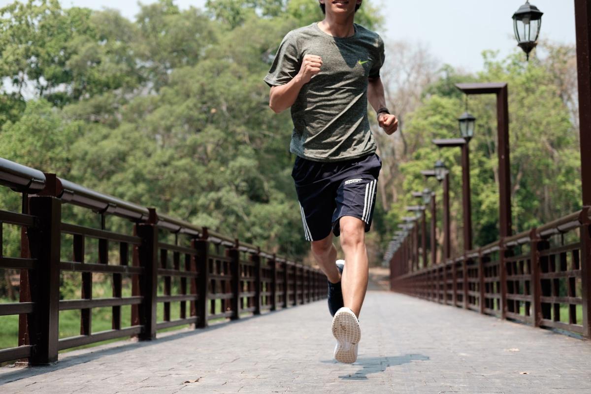 Tak Hanya Bakar Lemak, Ini Beberapa Manfaat Jogging Setiap Hari