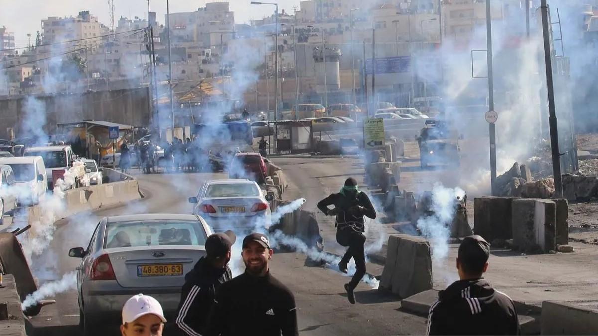 Sekolah di Ramallah Ditembak Israel dengan Gas Beracun