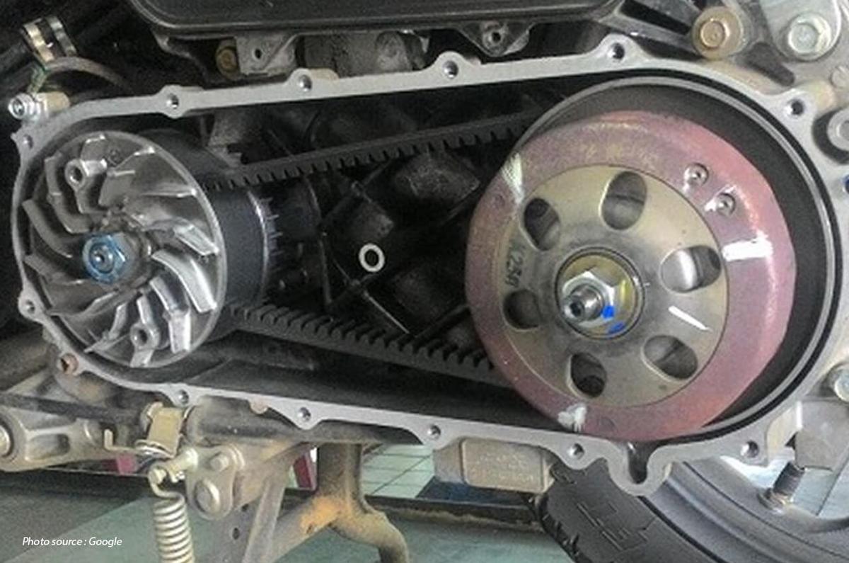 Tarikan Pengin Enteng? Begini Tips Ganti Roller CVT