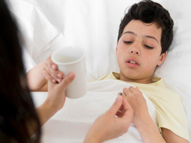 Dokter: Jangan Beri Anak Paracetamol Usai Imunisasi