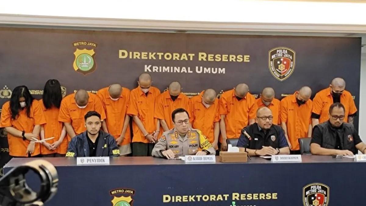 Ini Peran 11 Tersangka Kasus Judi Online di Rumah Mewah Teluk Naga