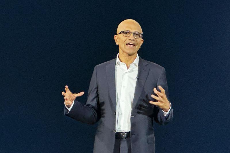 Microsoft Rogoh Kocek Rp27,6 Triliun untuk Investasi Cloud dan AI di RI