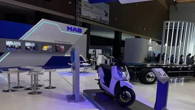 Penuhi Kriteria Pasar Indonesia, MAB di PEVS 2024 Pamerkan Prototype Motor Listrik ML01