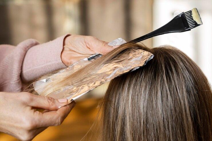 Ini Jangka Waktu Ideal untuk Ganti Warna Rambut, Belum Banyak yang Tahu!