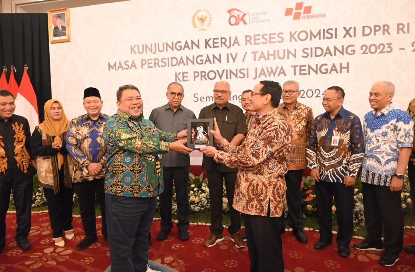 Cermati Situasi Global, DPR dan Pemerintah Berencana Naikkan PPN Awal 2025
