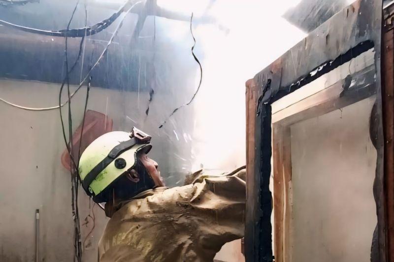Rumah di Lubang Buaya Terbakar, Diduga gegara Lupa Matikan Kompor