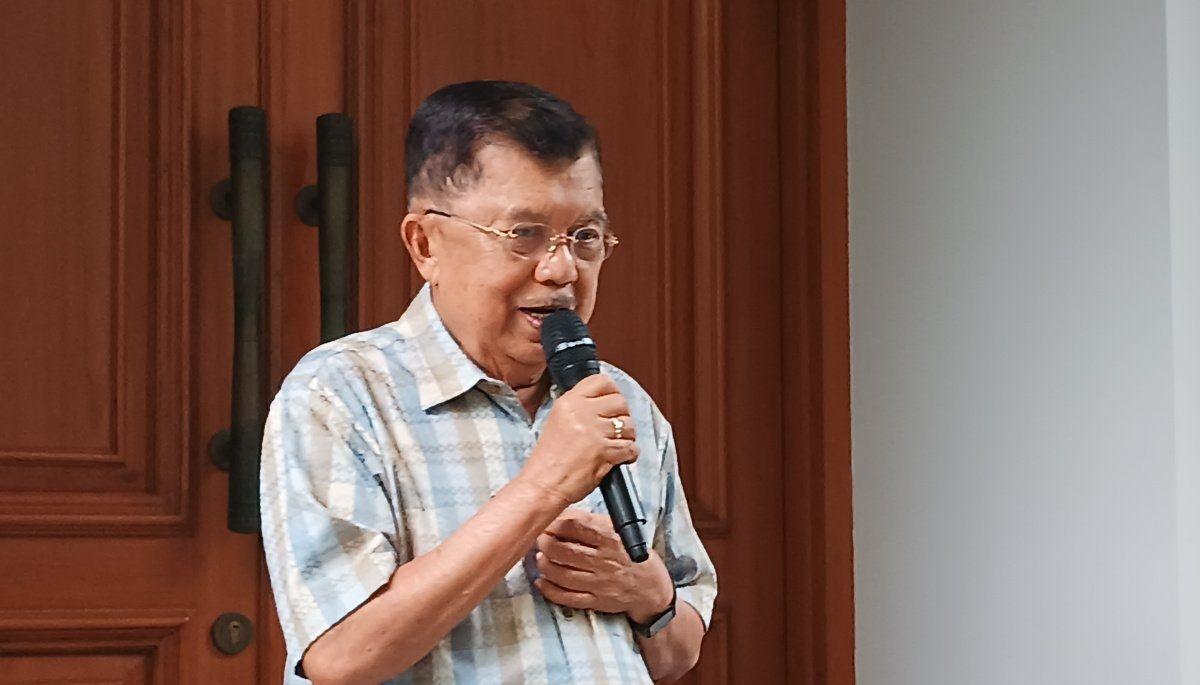 Luhut Minta Prabowo Gak Bawa Orang Toxic ke Kabinet, JK: Pelanggar UUD '45 Lebih Tak Boleh!