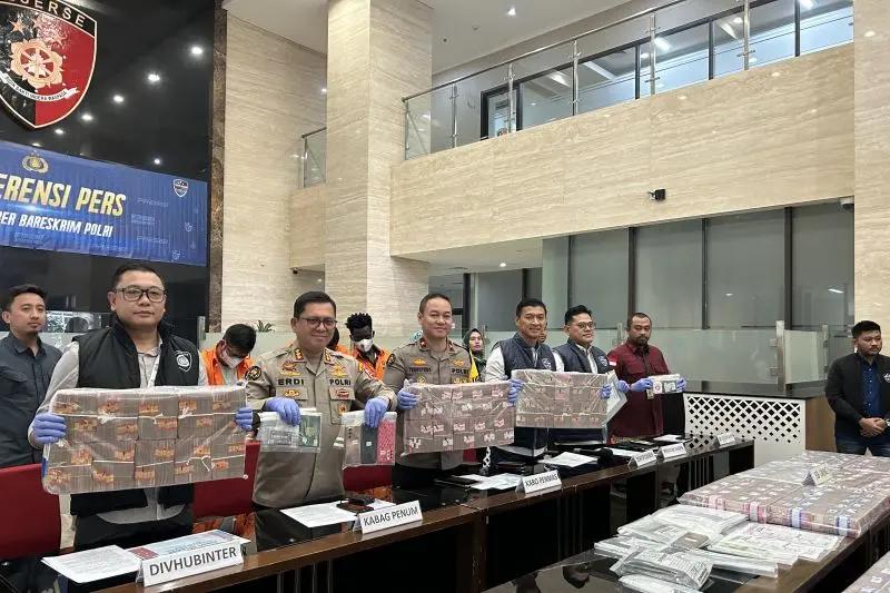 Ini Peran 3 WNI dan 2 WN Nigeria di Kasus Email Palsu Rugikan Rp32 Miliar