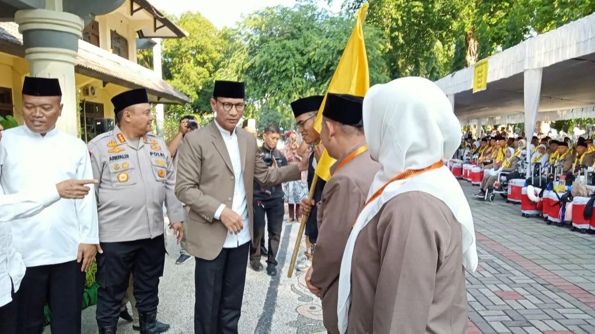 Wali Kota Mataram Lepas Kloter Satu Embarkasi Lombok Sebanyak 393 Jemaah