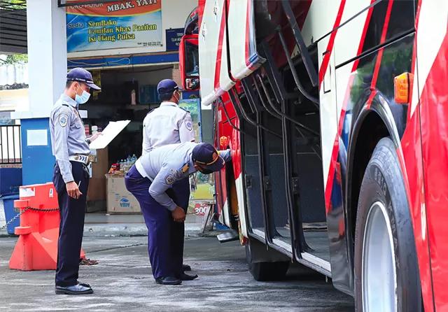 Jangan Remehkan! Begini Tips Pilih Bus Pariwisata Layak Jalan dari Kemenhub