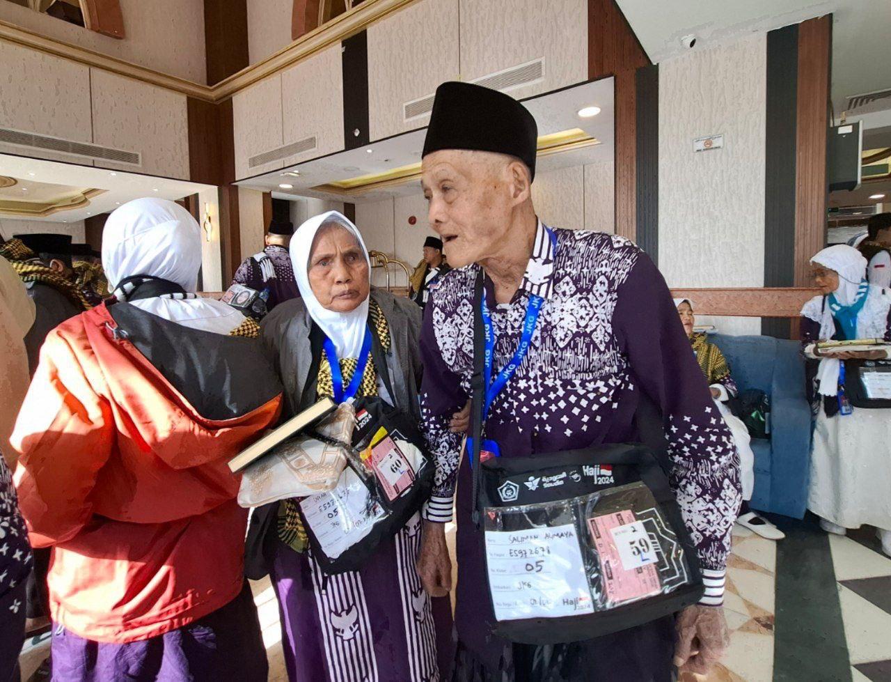 Definisi Menua Bersama, Kisah Romantis Jemaah Haji dari Anyer