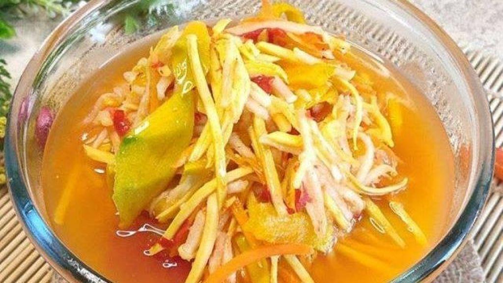 Nikmat Disantap Saat Cuaca Panas, Ini Resep Es Rujak Buah