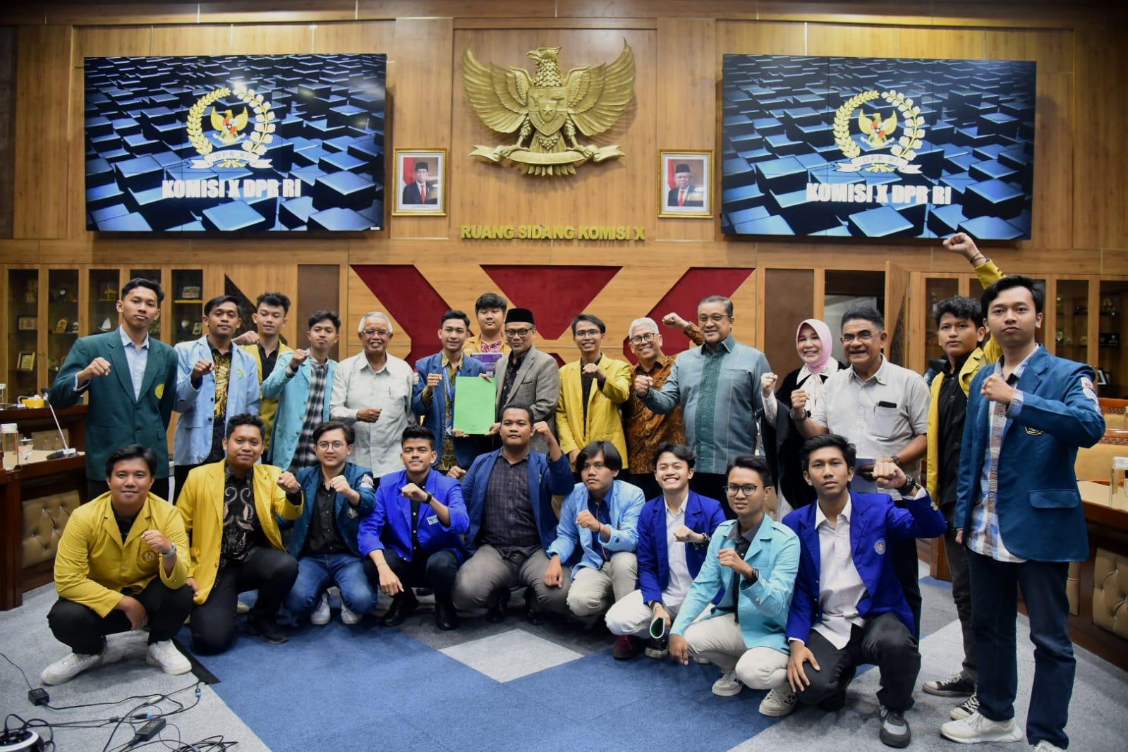 Jangan sampai Kenaikan UKT Bebani Mahasiswa sampai Tidak Mampu Kuliah Lagi