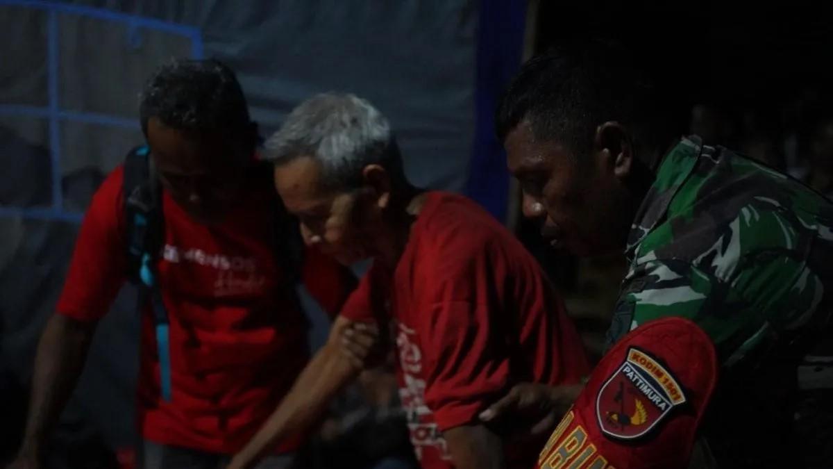 400 Warga Dievakuasi Akibat Gunung Ibu Meletus