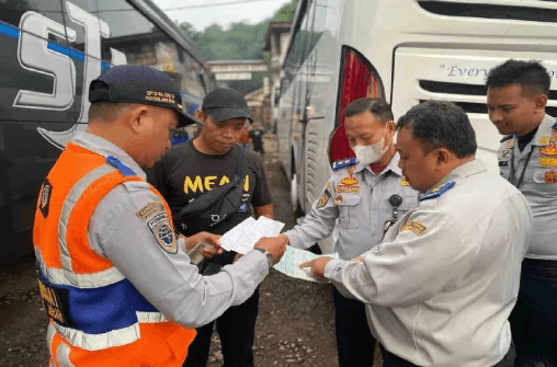 Jelang Long Weekend, Kemenhub Cek-Awasi Kelaikan Operasional Bus Pariwisata