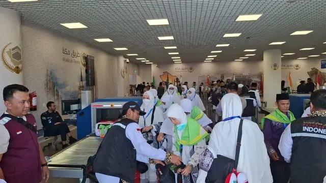 Jemaah Haji Lansia Diimbau Tak Minum Kopi dan Es saat Perjalanan Jauh, Kenapa?