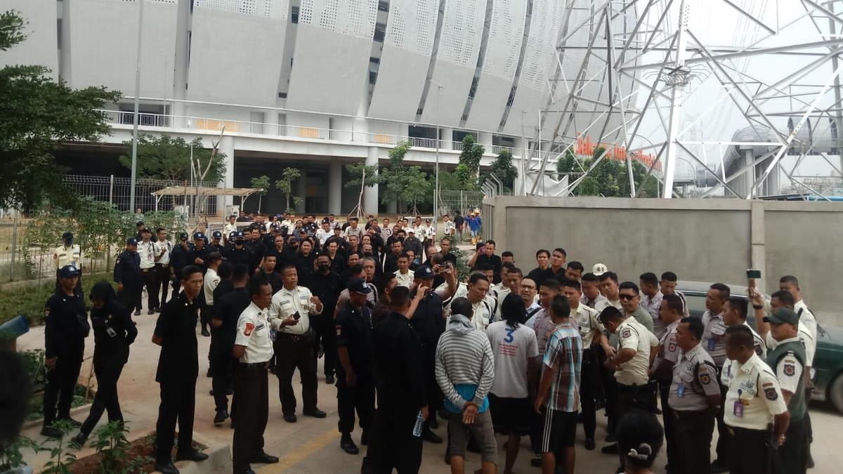 Kampung Susun Bayam Kembali Diusir Paksa, Warga Alami Luka-luka hingga Pingsan