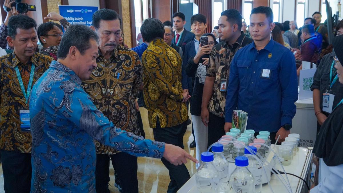 Menteri Trenggono Akan Perbanyak Modeling Rumput Laut Untuk Pacu Hilirisasi