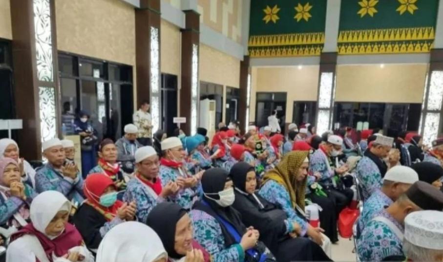 Sebanyak 259 Calon Haji OKU Selatan Diberangkatkan ke Tanah Suci Makkah