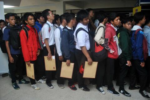 Ada 10 Juta Gen Z Nganggur, Komisi IX: Bukti Bonus Demografi Tak Terkelola Baik