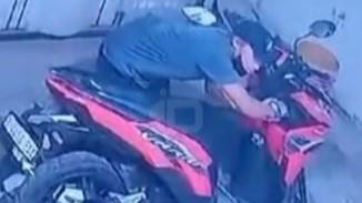 Viral Pencurian Motor di Laundry Depok Terekam CCTV