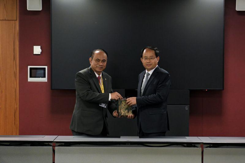 RI Rayu China Kolaborasi Investasi Kembangkan Kecerdasan Buatan