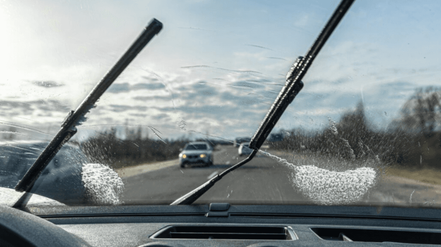 Bolehkah Isi Air Wiper Mobil Pakai Sabun Cuci Piring? Yuk Simak Selengkapnya di Sini