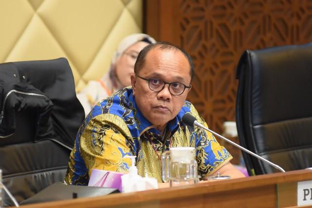 Junimart Akui Terkejut Dengar Kabar Pengunduran Diri Bambang Susantono