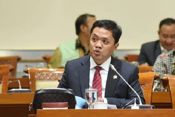 Komisi III Setujui Naturalisasi Calvin Verdonk dan Jens Raven