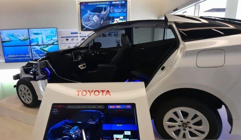 Manjakan Pemilik Kendaraan Listrik, Toyota Suguhkan xEv Center sebagai Pusat Informasi