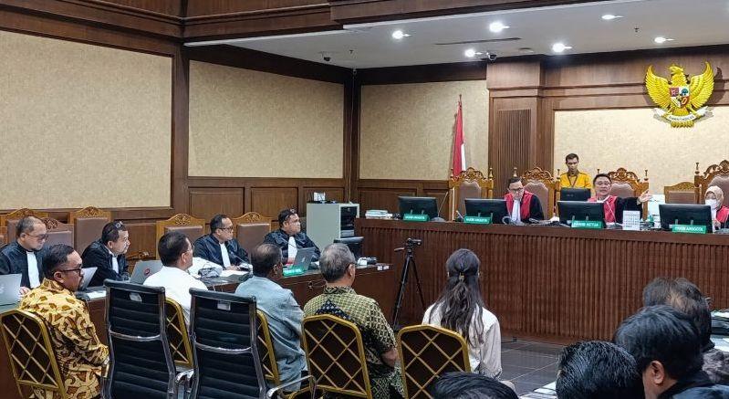 Hadir jadi Saksi di Sidang SYL, Sahroni Bawa Pesan Surya Paloh