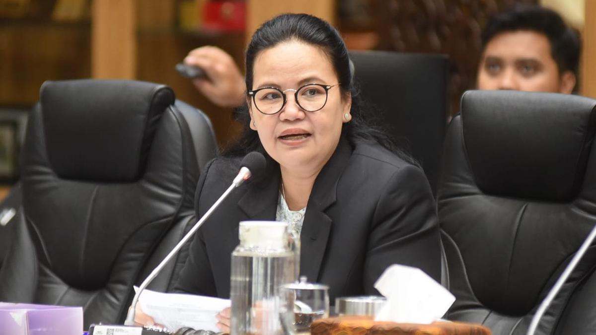 Komisi X Pertanyakan 16 Persen Penurunan Anggaran Kemendikbudristek 2025