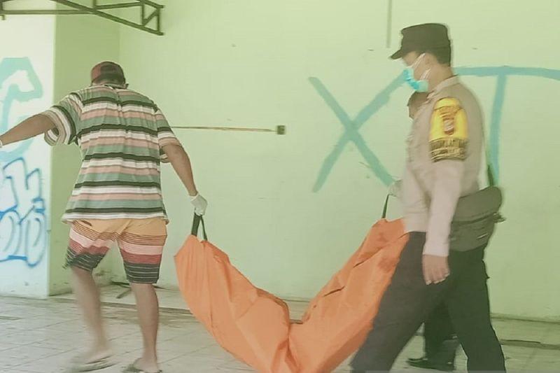 Manusia Silver Temukan Mayat Tanpa Identitas di Kawasan Sekitar Objek Wisata