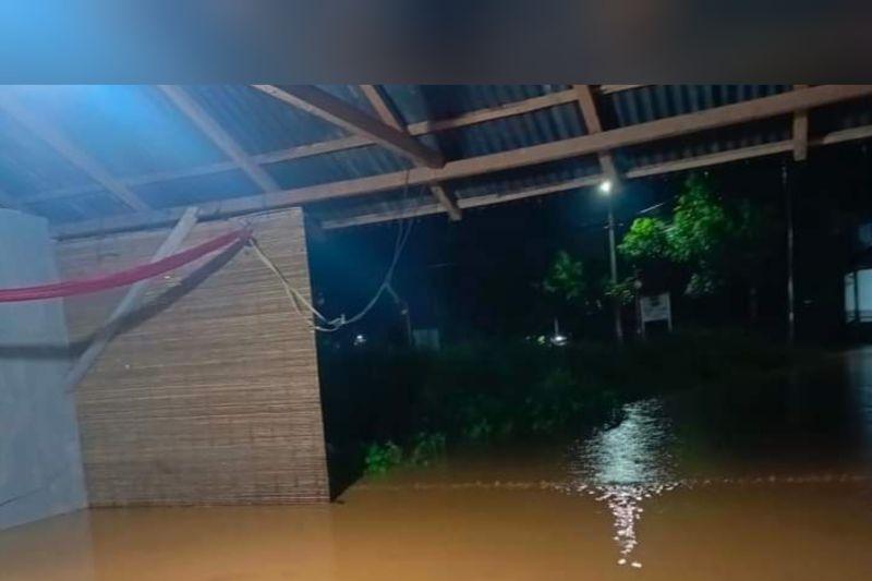 Banjir di Desa Soyowan-Minahasa Tenggara Sejak Malam, Ada Korban Masih Terjebak
