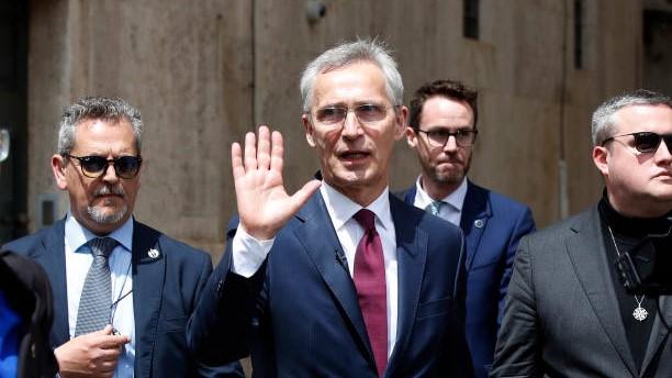 Sekjen NATO Ngirim Pesan ke Rusia Berisikan Dukungan ke Ukraina