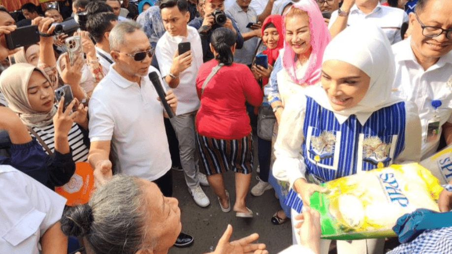 Tinjau Pasar Karangayu Semarang, Mendag Pastikan Kebutuhan Pokok Stabil Jelang Libur Idul Adha