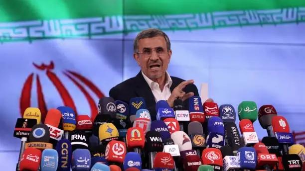 Ahmadinejad Ditolak Maju Pilpres Iran