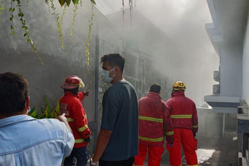 Labfor Selidiki Penyebab Kebakaran Gudang Gas Elpiji di Denpasar