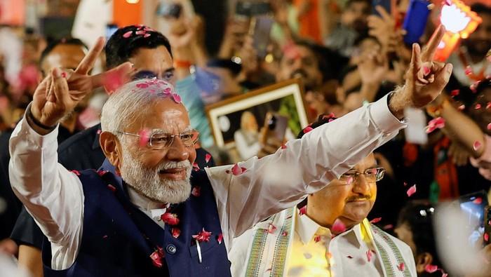 RESMI: Narendra Modi Dilantik Jadi PM India di Periode Ketiga