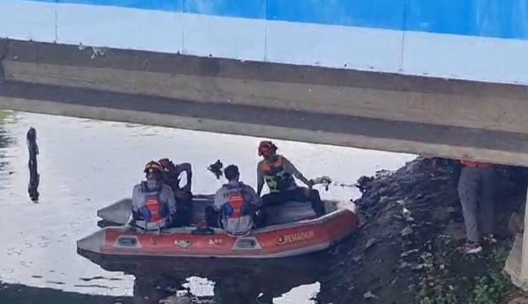 Remaja Tewas Tenggelam saat Berendam di Kali Mookevart Jakbar