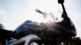 Begini Bedannya Motor Pakai Sistem ABS dan Tidak, Lebih Aman Mana?