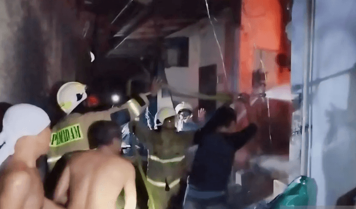 Satu Rumah Hangus Terbakar di Jaktim, Kerugian Capai Rp350 Juta